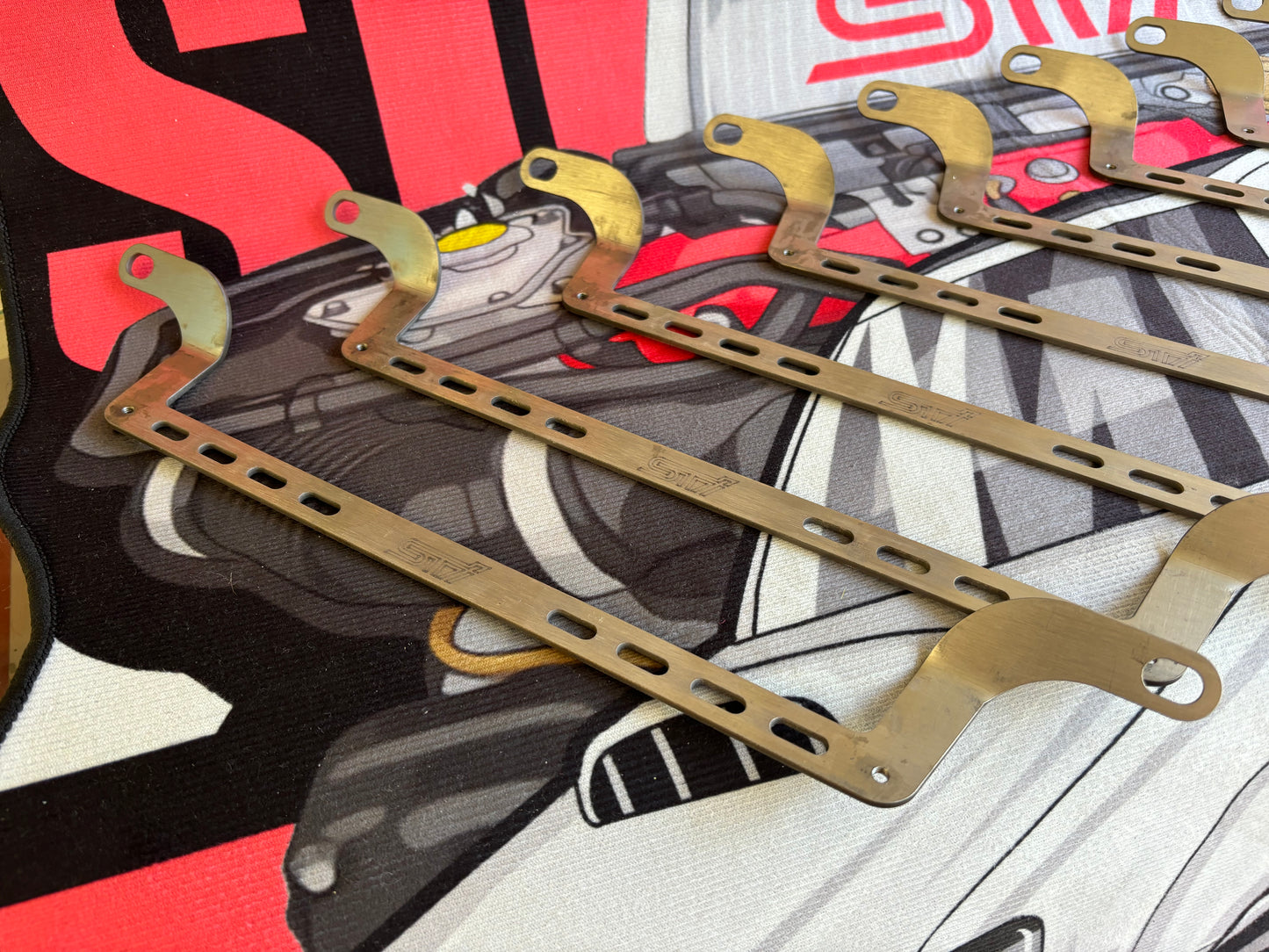 SG Fire Extinguisher Mounting Bracket