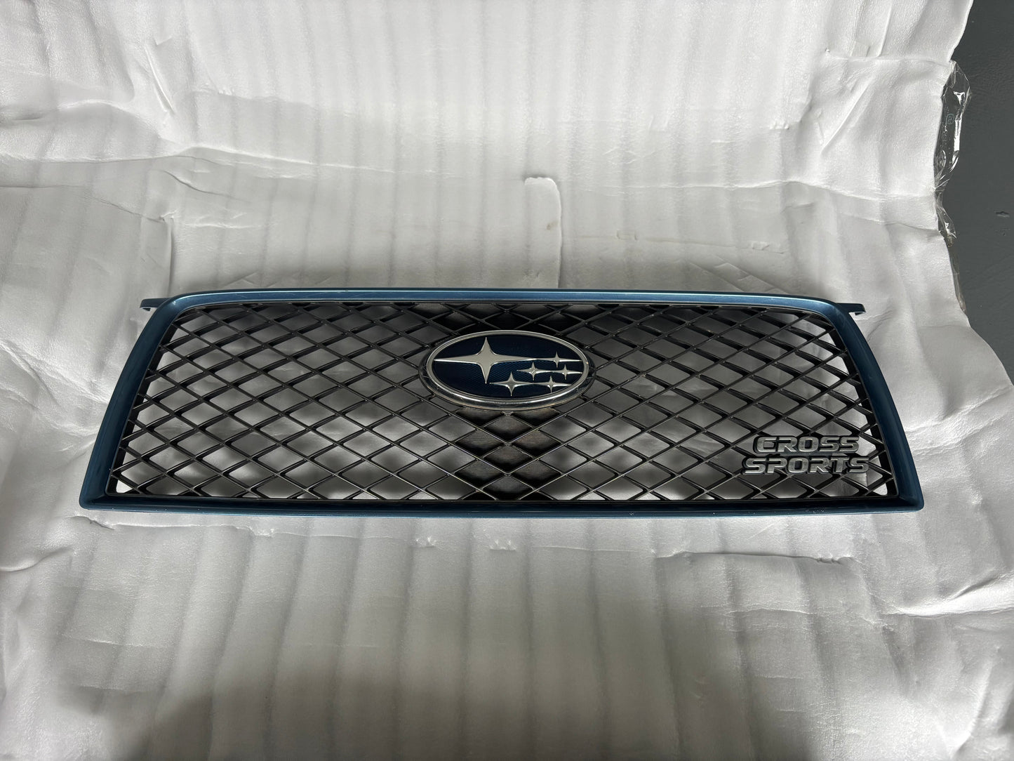 Subaru Forester SG 04–08 CrossSport Grille Used