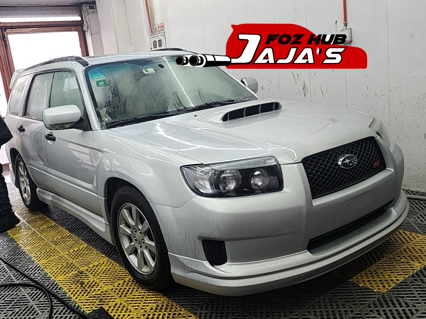 Forester SG mid-night style lip