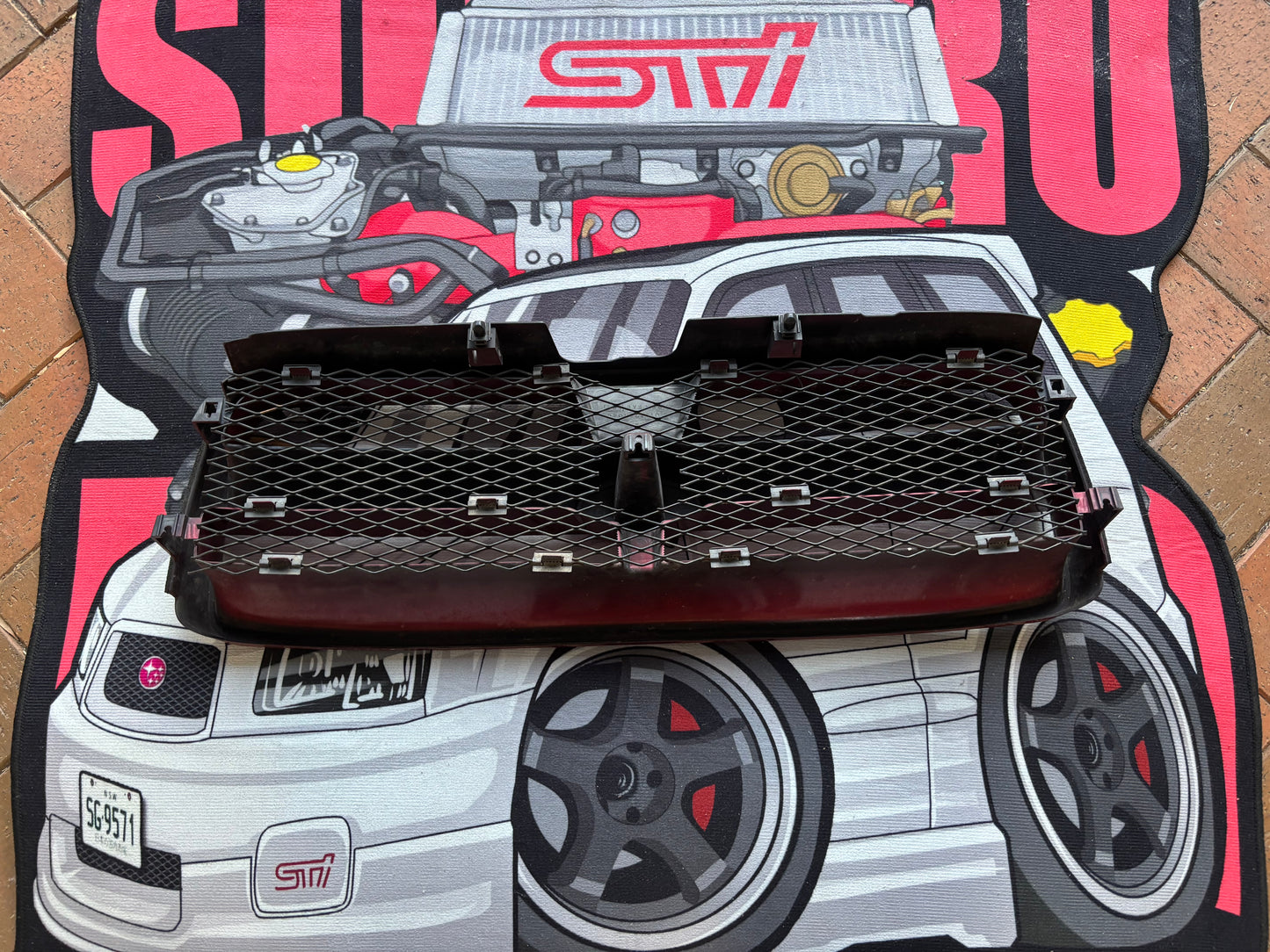 SG PREFACE AERO GRILLE RED