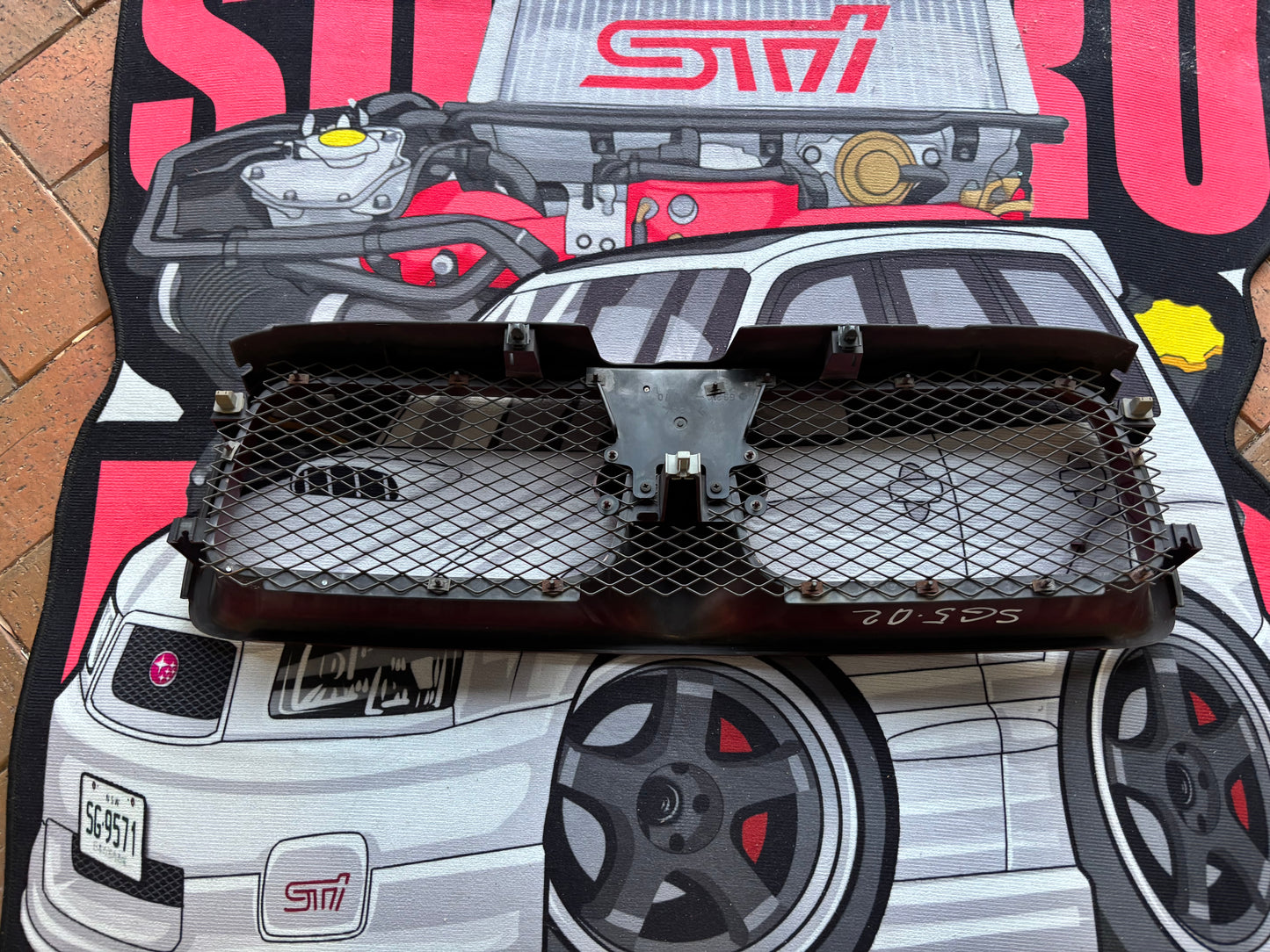 SG PREFACE AERO GRILLE RED